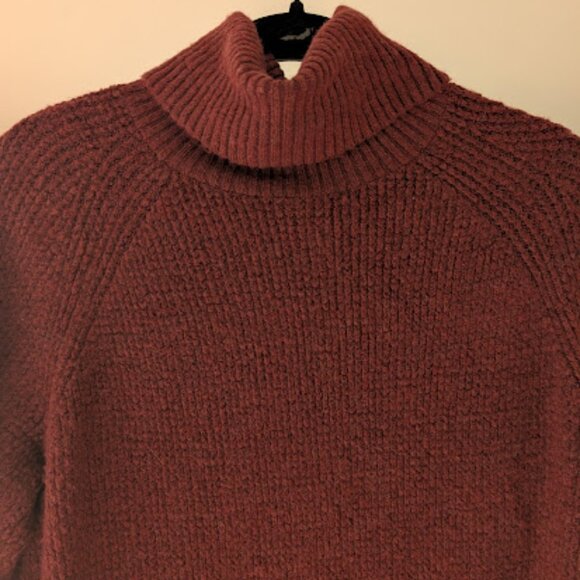 Karina Sweater Mini Dress in Burgundy Size Large - Picture 5 of 8